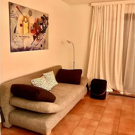 Mit Garten Und Pool In Apartment Ascona