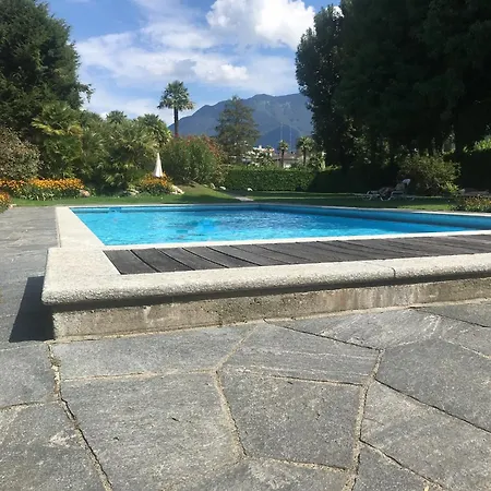 Apartment Mit Garten Und Pool In Ascona