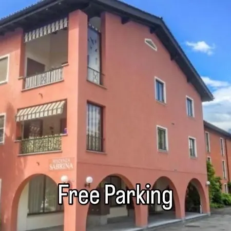 Mit Garten Und Pool In Ascona