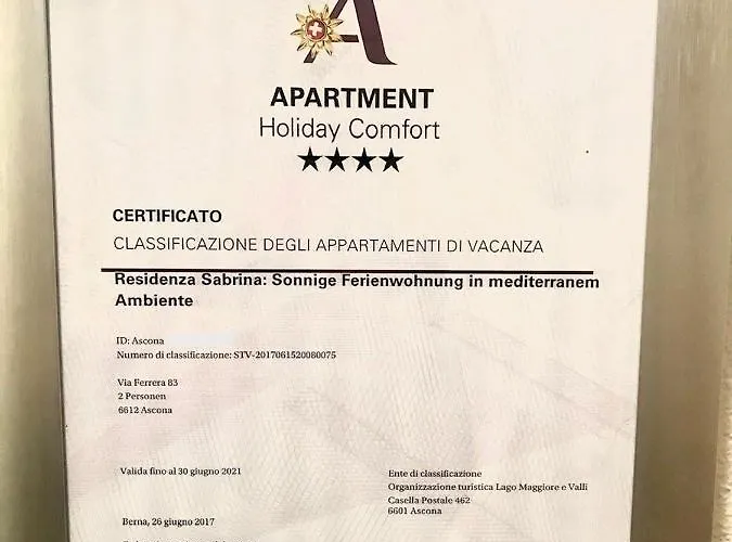 Mit Garten Und Pool In Apartament