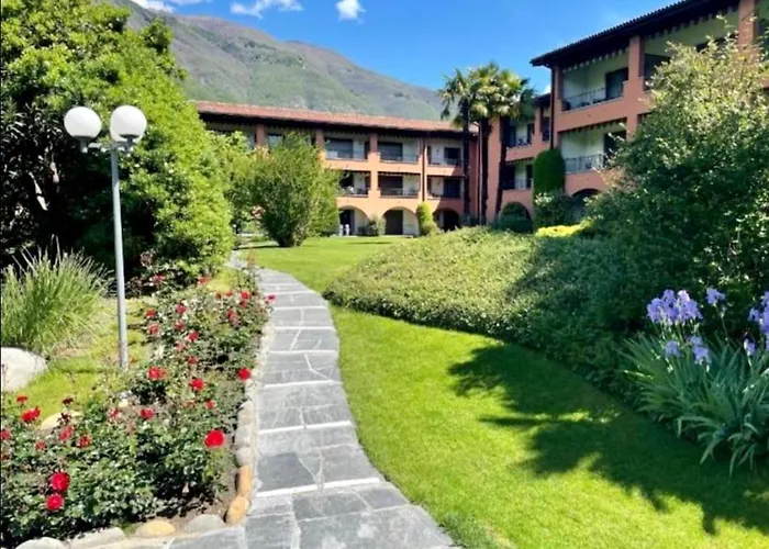Mit Garten Und Pool In Apartmán Ascona