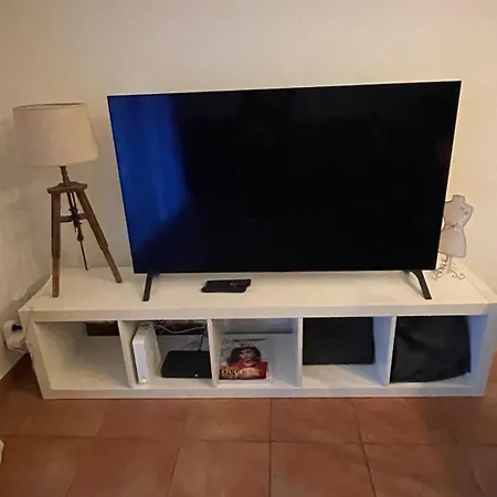 Daire Mit Garten Und Pool In