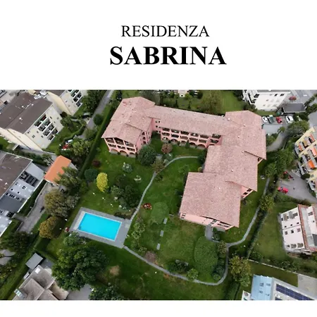 Daire Mit Garten Und Pool In