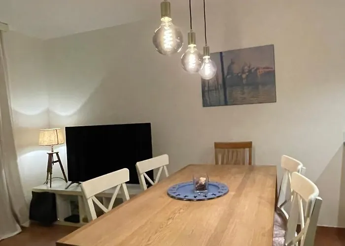 Mit Garten Und Pool In Apartman *